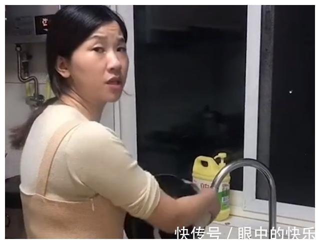 妈妈|浙江男孩叫妈妈开“微型家长会”,妈妈一脸疑惑,听懂后瞬间暴怒