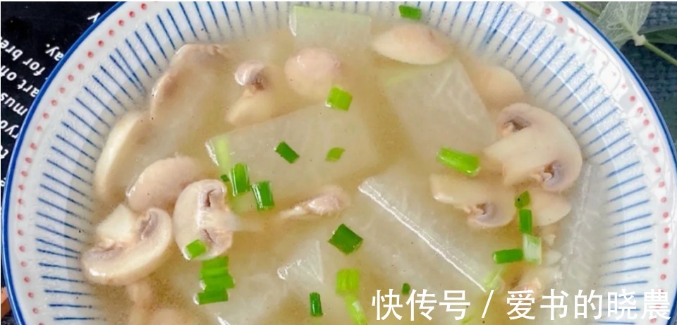 天冷了，喝鸡汤鱼汤不如喝它，顺应时令，营养极高，不懂吃可惜了！