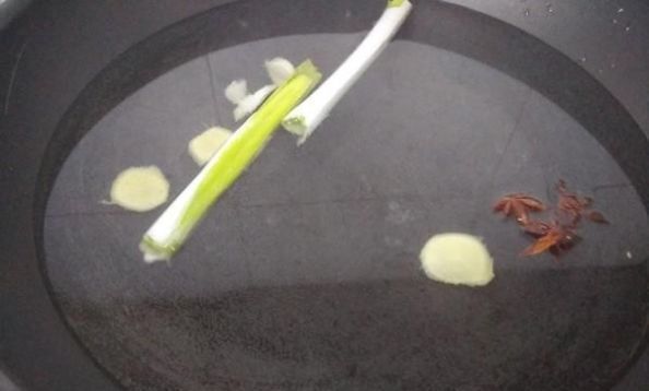 “最脏”的一道菜, 厨师从不给家人吃, 很多人却把它当作美味