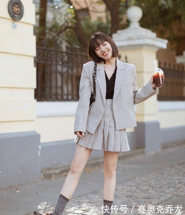 秋季|小西装+半身裙=这才是我们想要的秋季时尚,提升气质又高级!