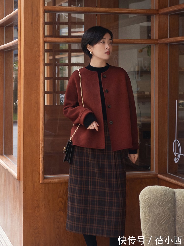 下半身 冬季赶时髦就穿“半身裙”,优雅时尚又实用,配毛衣、外套都好看