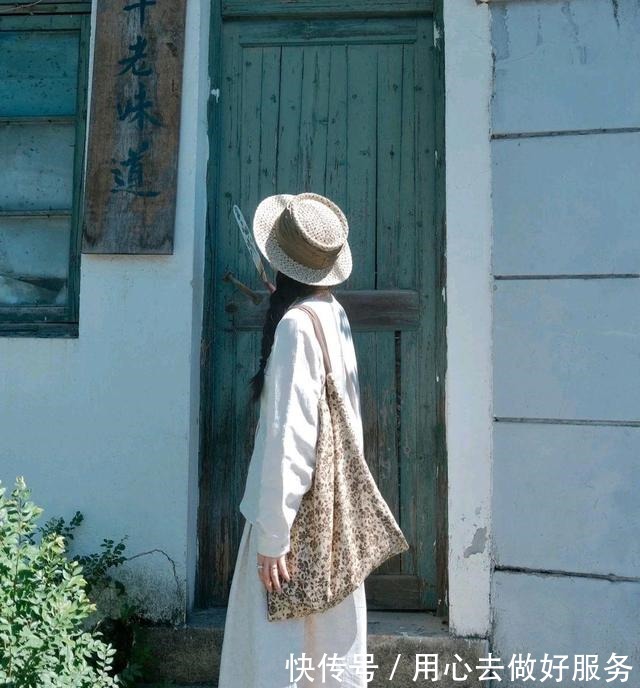 元气 只要穿对了,简简单单的穿搭风格也很耐看,元气满满!