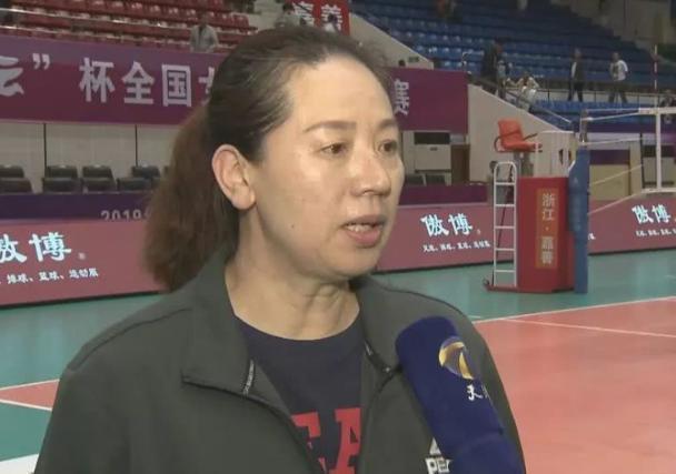 馮坤|細數(shù)排壇鐵娘子：八位女教練均是冠軍出身，這三人有望接替郎平