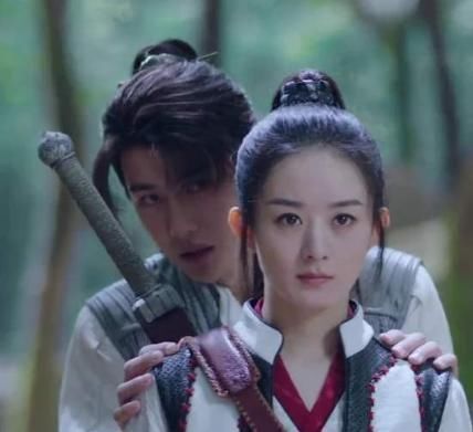 杨紫|最受欢迎女演员大洗牌，杨紫无缘前四，赵丽颖第二，看到榜首霸屏女神