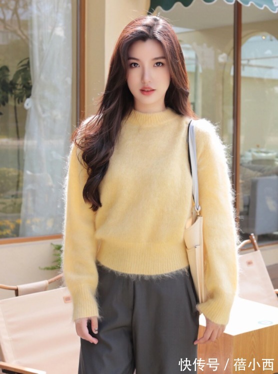 卷发 早春建议多穿“毛衣”,搭配阔腿裤的技巧+思路在这里,显瘦显高