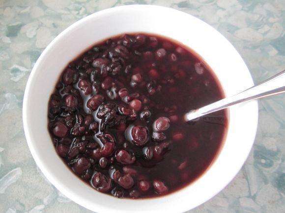 黑米|奉劝大家红豆和此物一起煮，头发白变黑，皱纹少了，腿脚有劲了