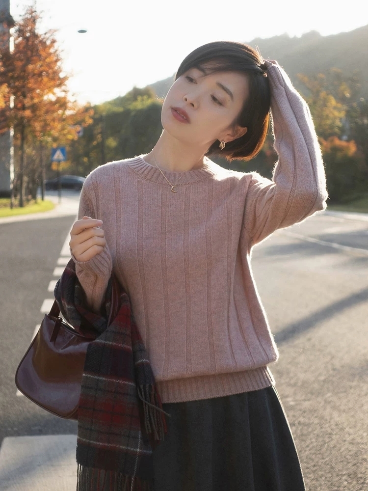 优雅 普通毛衣穿不出质感?看看这些搭配方式,优雅温柔又高级