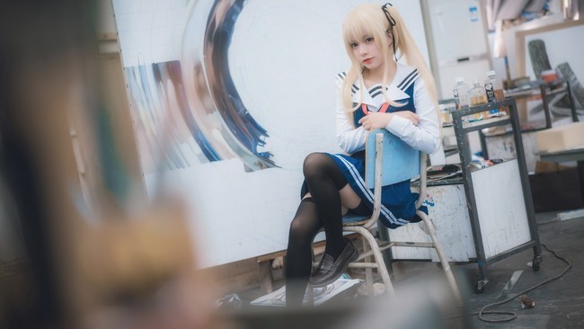 作画|cos:认真作画的英梨梨,被努力吸引到