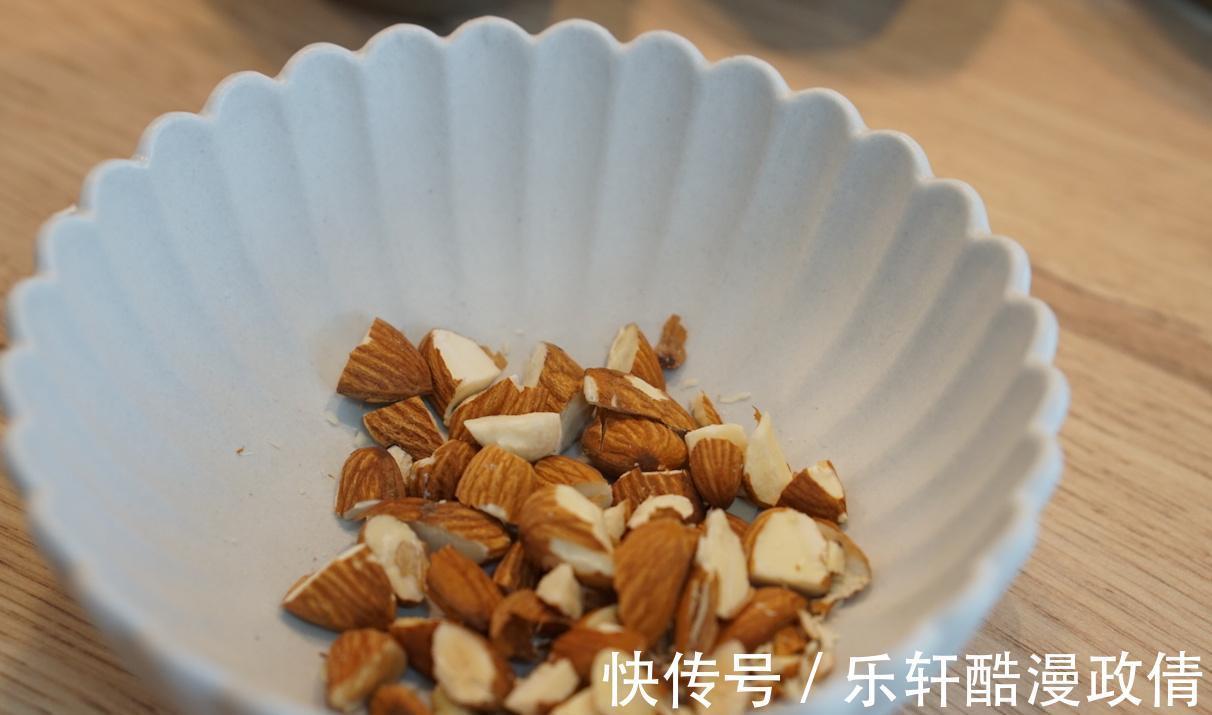 面包|吐司这样做更好吃,外酥里嫩,一口气吃了一大盘
