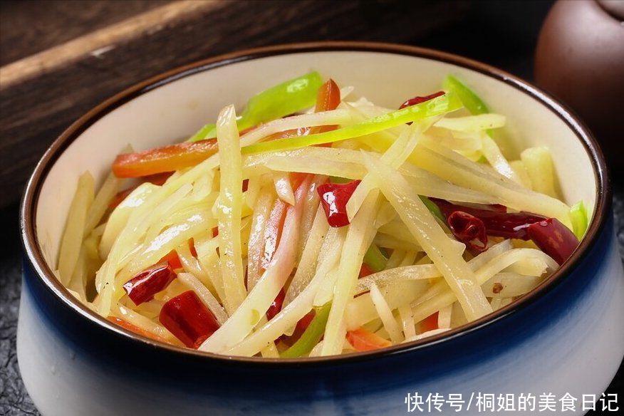 调味汁|炒土豆丝要想爽脆，别再下锅焯水了，教你一招，出锅又香脆又入味