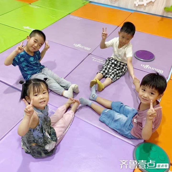 腿法|聊城大学体育学院志愿者课余传授跆拳道