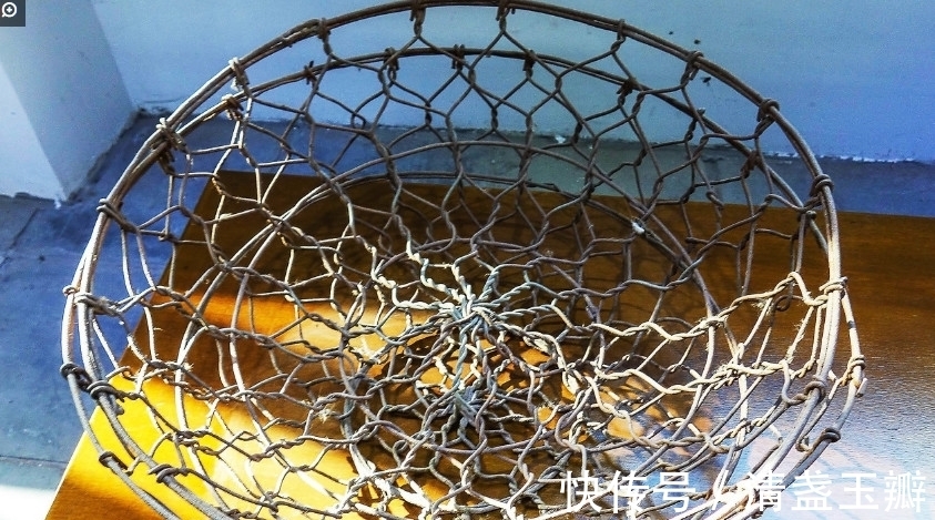 农村老掉牙的古董！图一九零后也玩过，谁知道图二作用