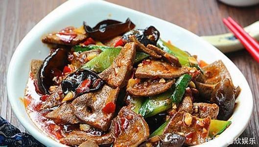 你还在爆炒猪肝吗简单教你几步,就可做出滑嫩入味不膻气的猪肝
