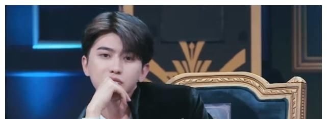 沙溢戴塑料项链,baby戴珍珠项链,看到蔡徐坤:偏心的太明显