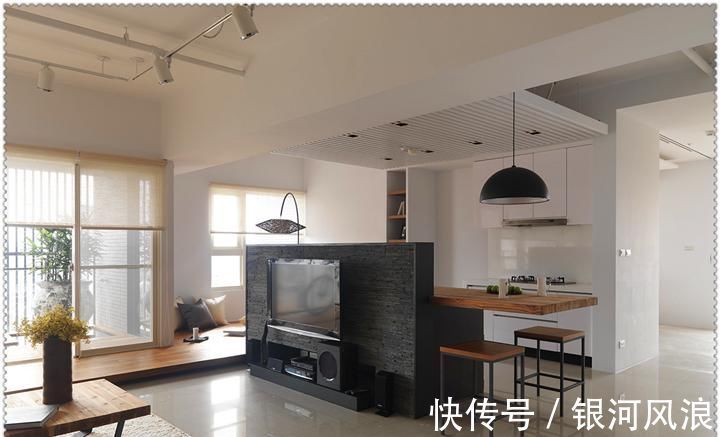 餐厨|100㎡的高层住宅,阳台抬高10cm,客餐厨“合为一体”,谁见过?