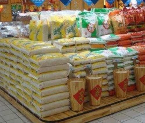 差距|去超市大米，袋装好还是散称好导购说出两者区别，差距很大