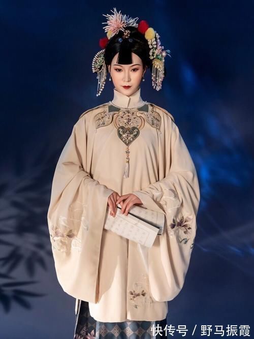 漢服|明制漢服造型的靈魂:“云肩”,古典又優(yōu)雅,同袍都愛(ài)穿
