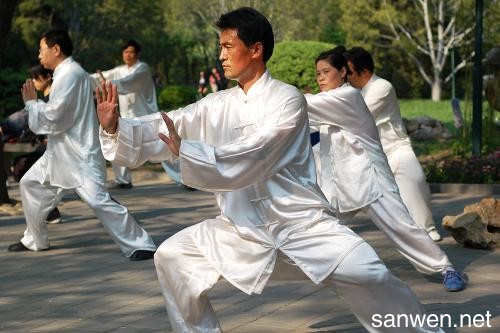 太极拳42式的风格特点 快资讯