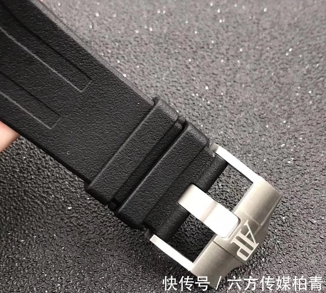 真假|JF厂爱彼大熊猫AP26400「V2顶级版」复刻表真假对比！