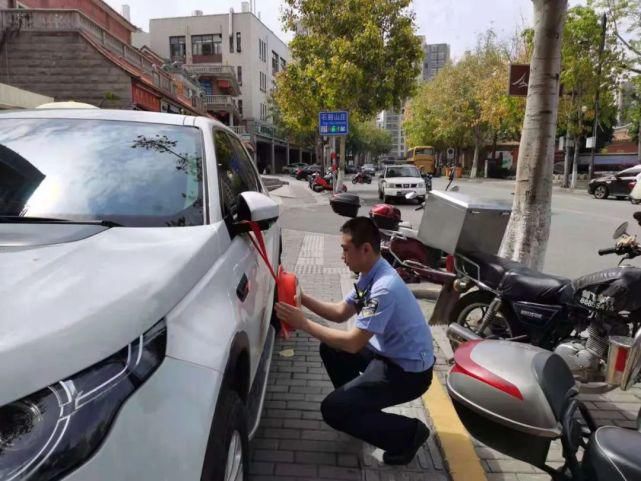 哇哈哈哈…超萌！晋江交警的“红脸盆”，南安会有吗？