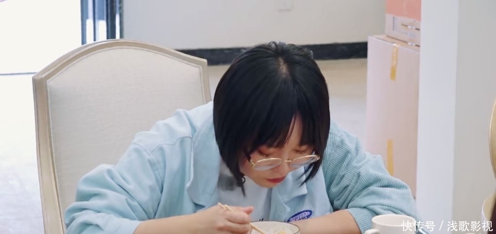 汪苏泷 《桃花坞》明星吃盒饭 孟子义 周也最浪费 汪苏泷 李雪琴认真干饭