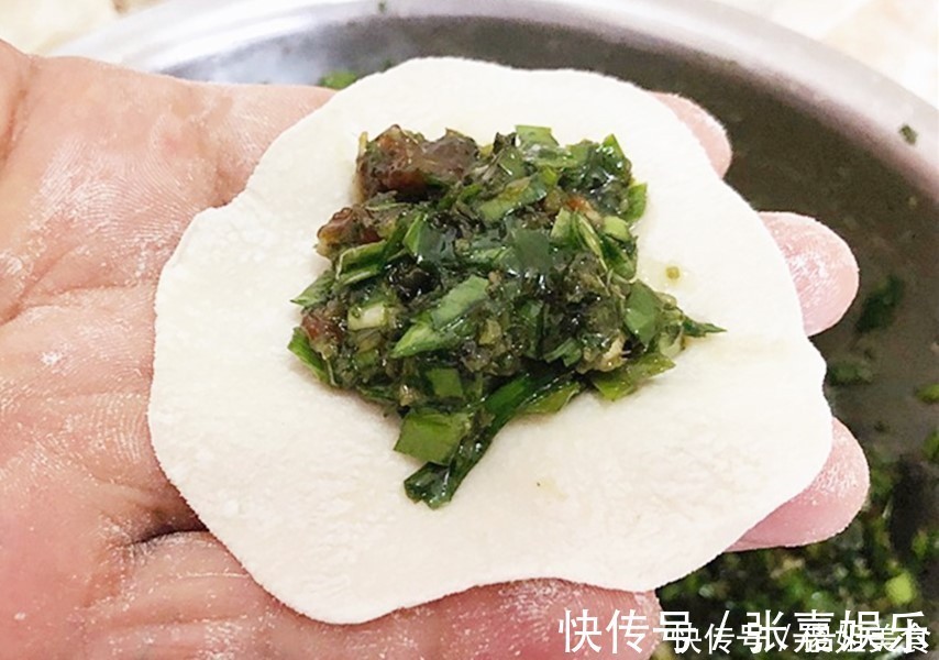 白菜|冬天用它包饺子，比白菜萝卜鲜，再贵也要吃，我家一周吃4次