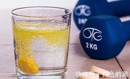 中老年人预防骨质疏松,补钙就可以了吗?错,