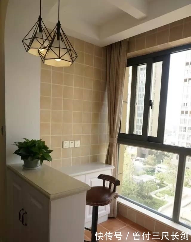 客厅|头一次见客厅和阳台打通隔断这样设计