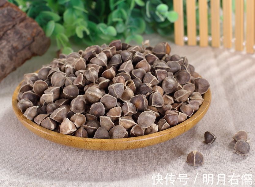 美容养颜|女人到了更年期得靠养,11种食物换着吃,补充雌激素更显年轻