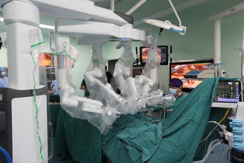 达芬奇|机器人“主刀”做手术!川东北首台第四代达芬奇手术机器人上岗