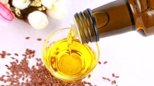  亚麻籽油的功效和作用你了解过吗？用处可真不小！