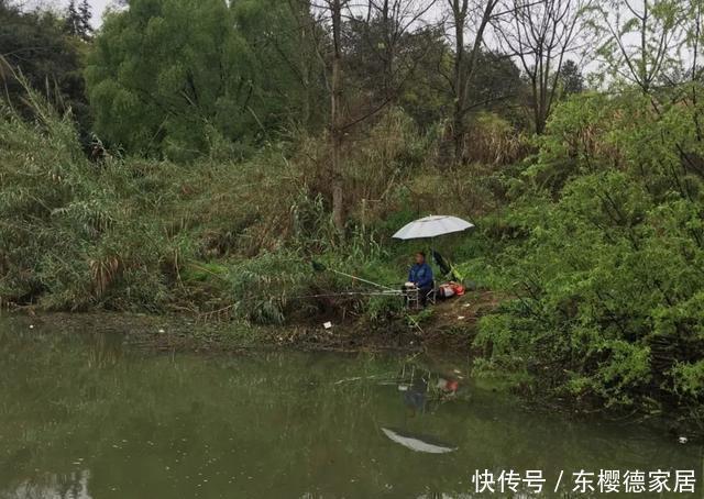 钓位|钓鱼不带竿、开饵没有盆,闲聊钓鱼那些年自己干过的蠢事