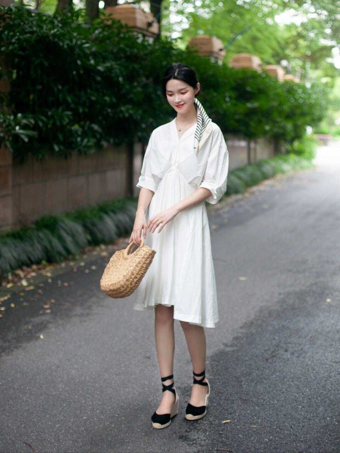 显高显瘦|谁说小个子不能穿长裙子?把握这些细节显高显瘦,还提升气质感