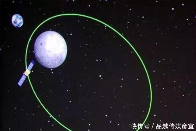 请收下世界首张近距离月背影像！网友泪目：玉兔，家里来人了！