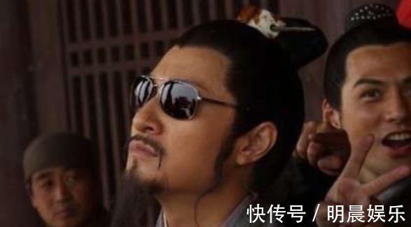 梁山#水浒中有两次“黑话问答”,看懂的人都沉默,看不懂的人却都大笑