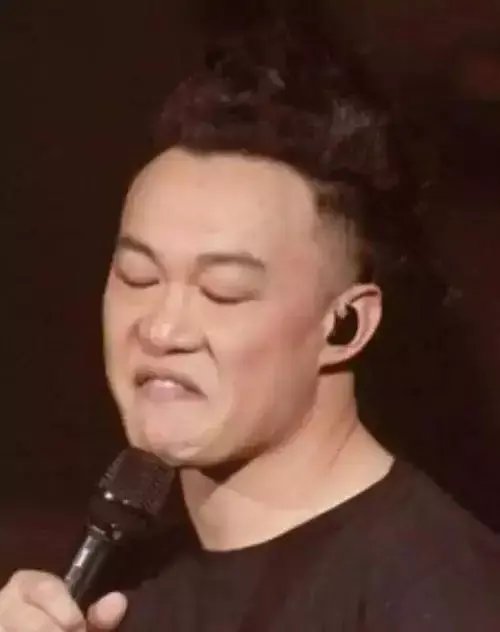 我敢预言，这个腼腆的男孩将是华语乐坛下一个“李荣浩”