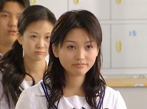 十八岁的天空|金莎37岁未嫁,5段情史全落空,李智楠苦等18年,和盛况是炒作?