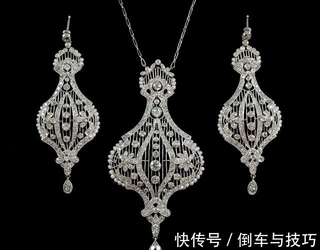 浪漫 蕾丝只能做裙子珠宝亦可如蕾丝般精致浪漫!