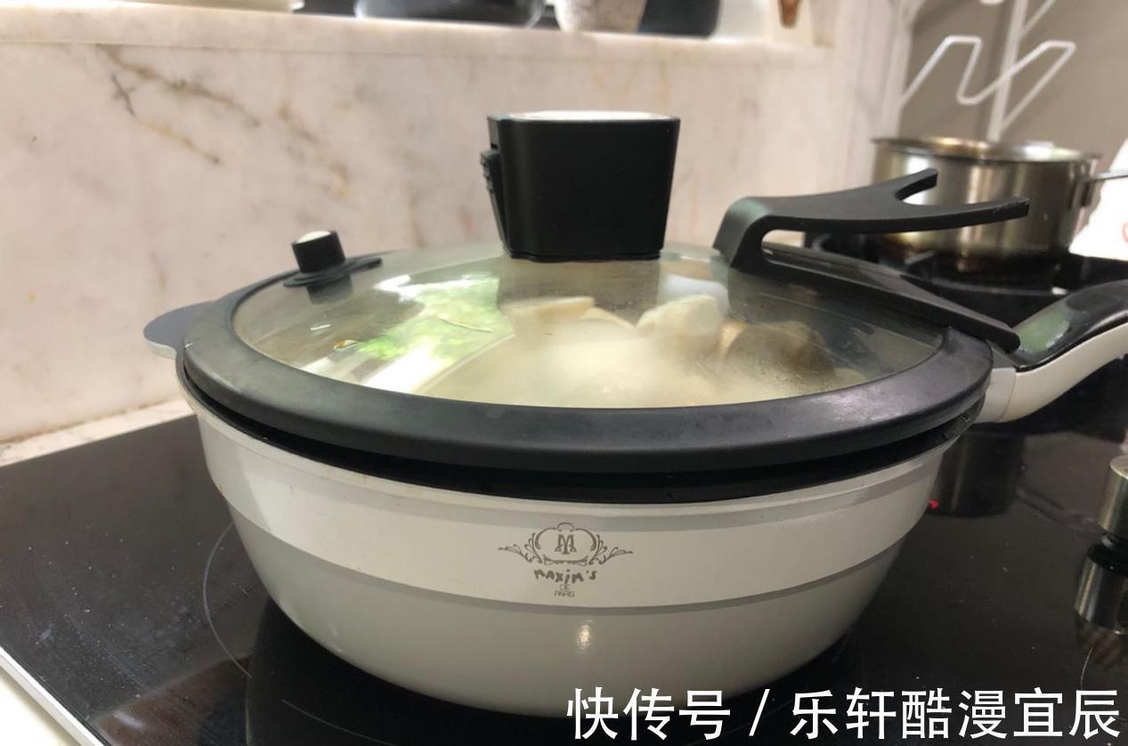 杏鲍菇烧鸡|家常杏鲍菇烧鸡的做法,鲜美入味,肉质软嫩,家人都爱吃