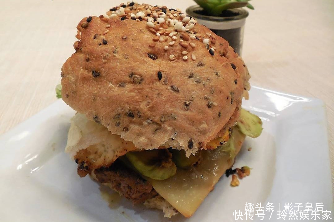 比馒头简单,比包子好吃,我家隔三差五做一次,一出锅就抢光!