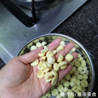 sug吃一次就上瘾的#我为奥运出食力#椰汁玫瑰鲜莲子露