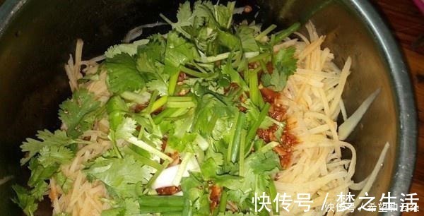味道|夏天不吃这道菜太可惜了，把水焯一下，拌上一种特别的味道