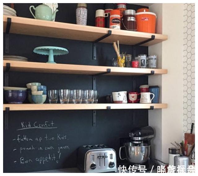 厨房|厨房别做吊柜了,不实用还碰头,找两块板子装上去,省钱方便多了