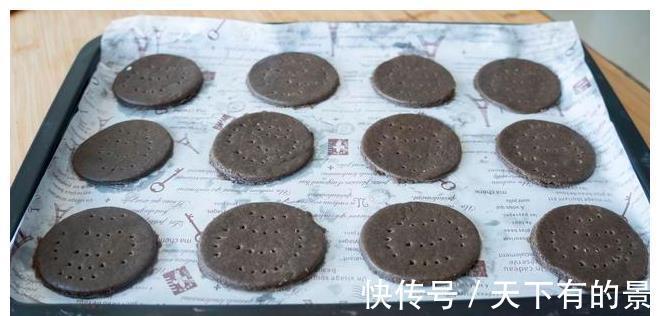 牛奶|想吃饼干自己在家做,不油炸,不放添加剂,低脂又健康,香脆可口