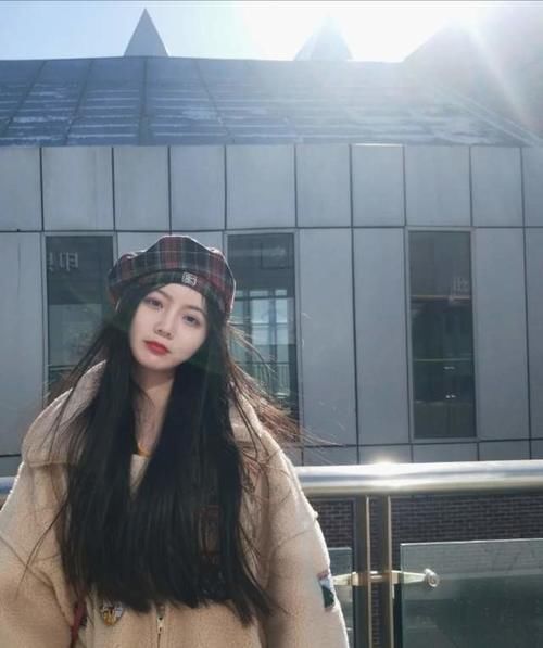 冬天必备三款帽子，搭配得当时髦又精致