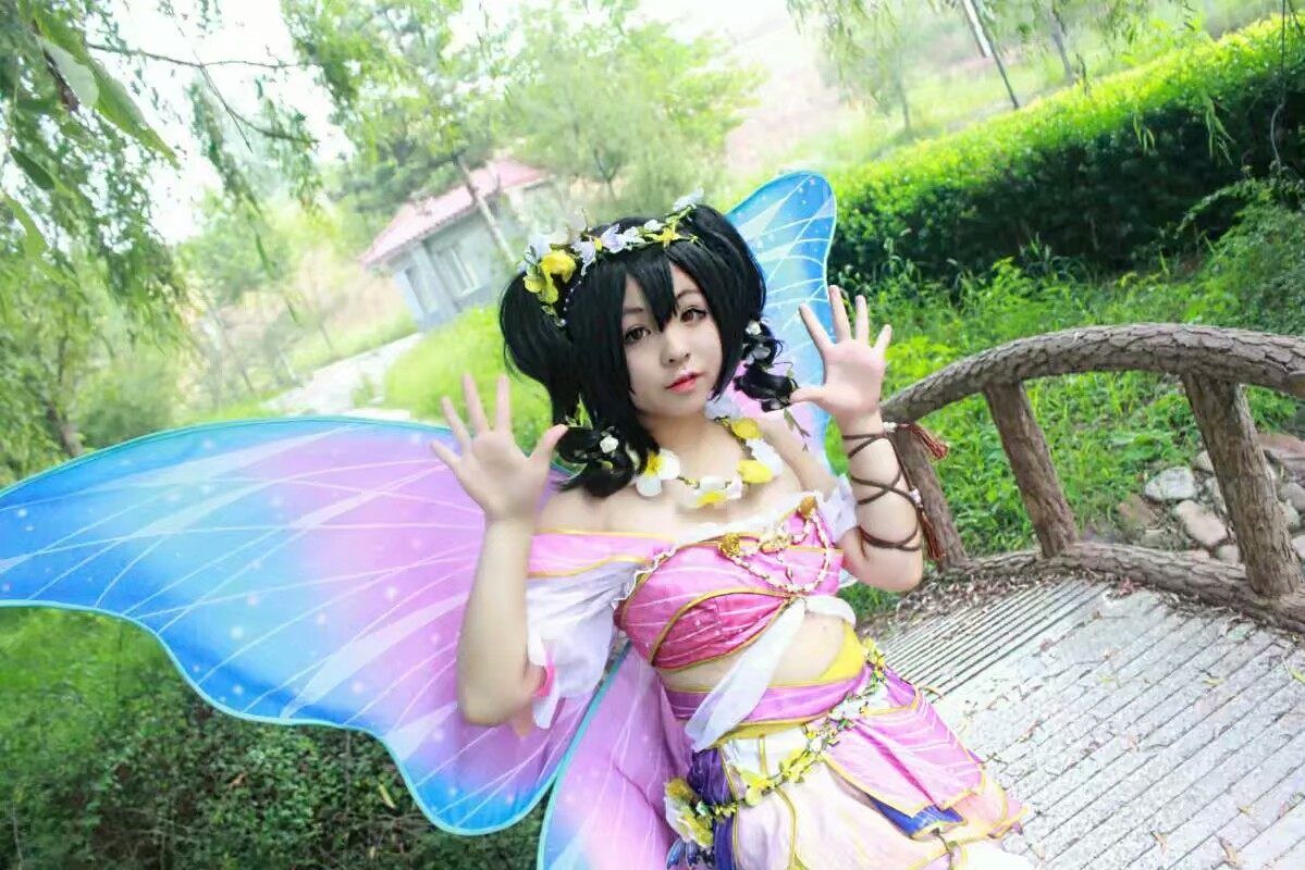 花妖觉醒妮可cosplay 好想飞起来呦，可我飞不起来