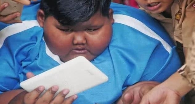 胃旁路手术|10岁男孩“体重”竟重达423榜!两年后逆袭,场面十分惊艳