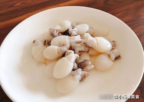 韭菜遇见它,你才知道什么叫绝配,几分钟就能炒一盘,真的特香!