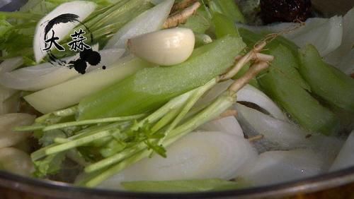 一锅万能川味红汤卤，准备卤什么吧