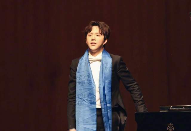 求锤得锤!警方通报李云迪因嫖娼被抓,《哥哥》曾删减打码其画面